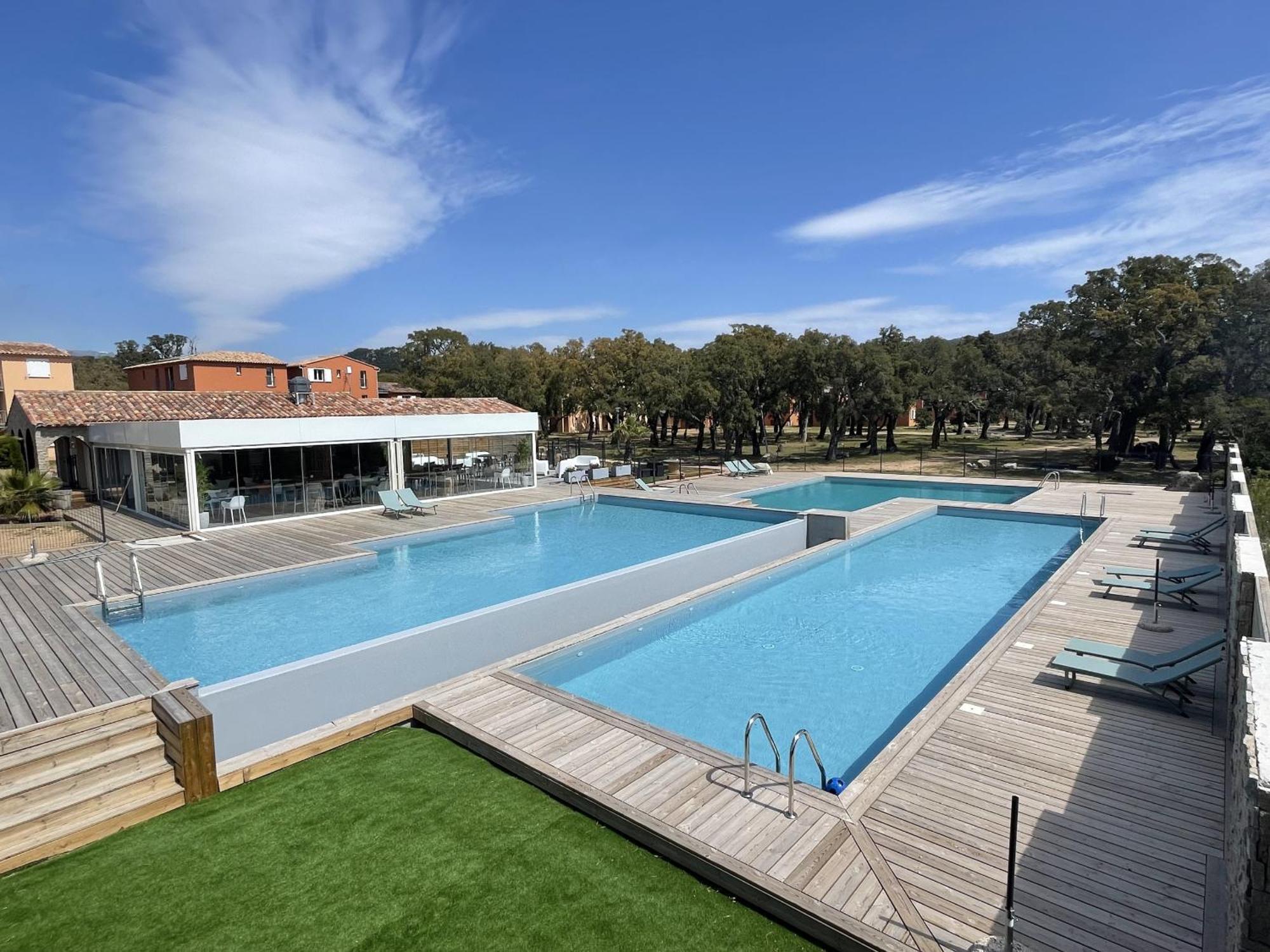 Residence Hoteliere Les Hameaux De Saint Cyprien Appartement 2 Chambres Леччі Екстер'єр фото