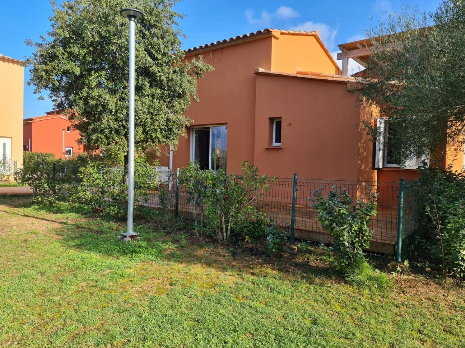 Residence Hoteliere Les Hameaux De Saint Cyprien Appartement 2 Chambres Леччі Екстер'єр фото