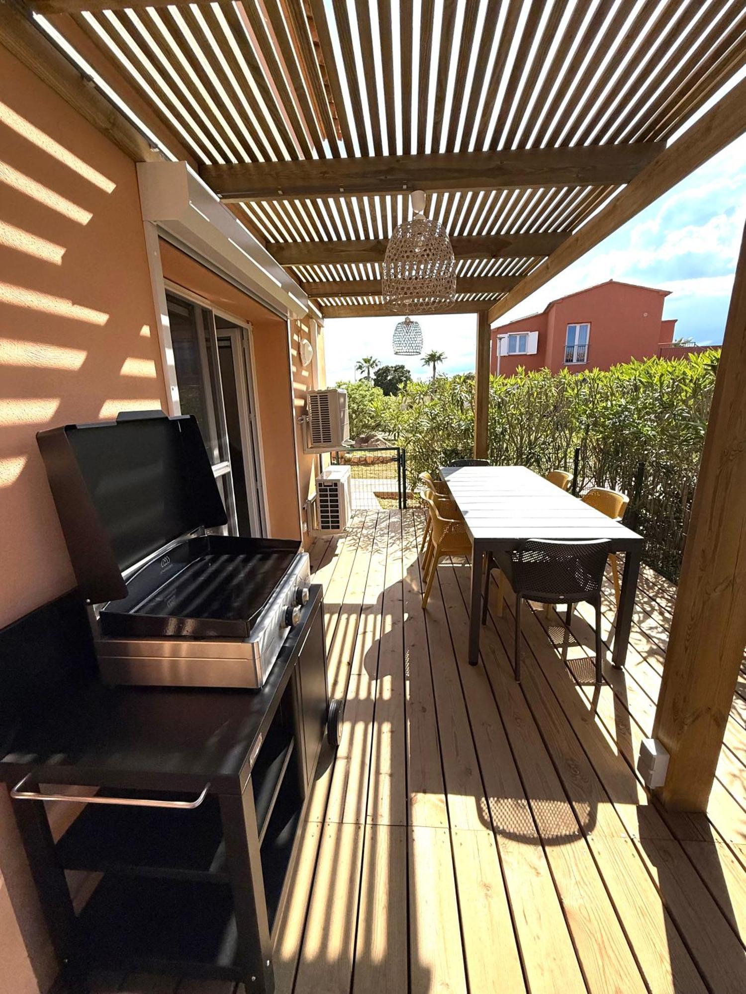 Residence Hoteliere Les Hameaux De Saint Cyprien Appartement 2 Chambres Леччі Екстер'єр фото